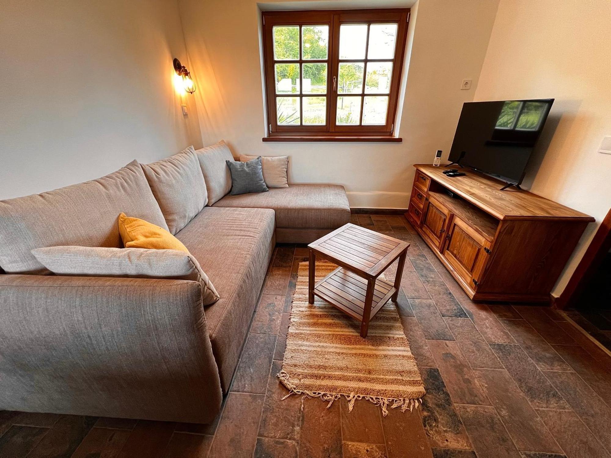 Pilisi Lovas Major, Dorog Bed & Breakfast Exterior foto