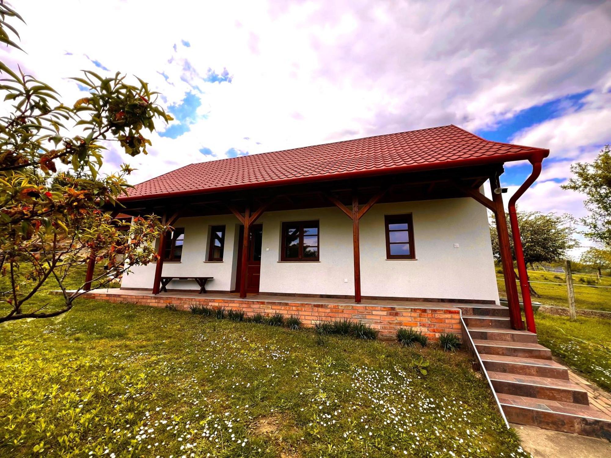 Pilisi Lovas Major, Dorog Bed & Breakfast Exterior foto