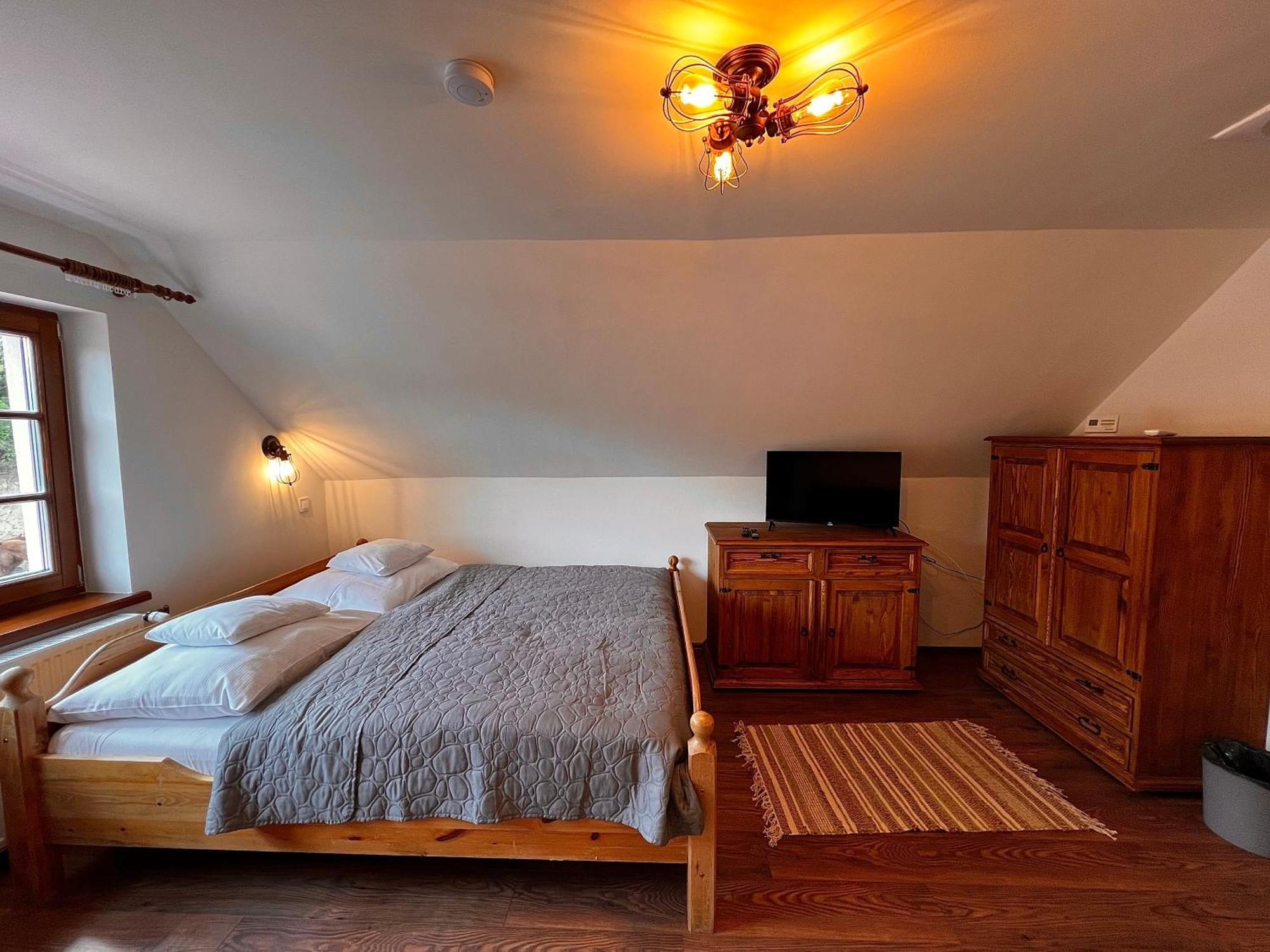 Pilisi Lovas Major, Dorog Bed & Breakfast Exterior foto